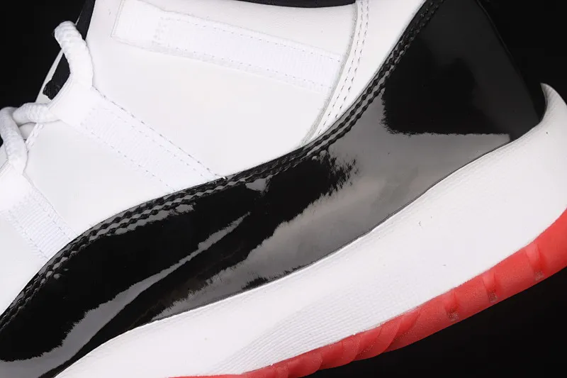 All categories Air Jordan Jordan series basketball shoes Air Jordan 11 Z version Air Jordan 11 Retro Low AJ11 Joe 11 low-top patent leather black and red top layer genuine carbon AV2187-160